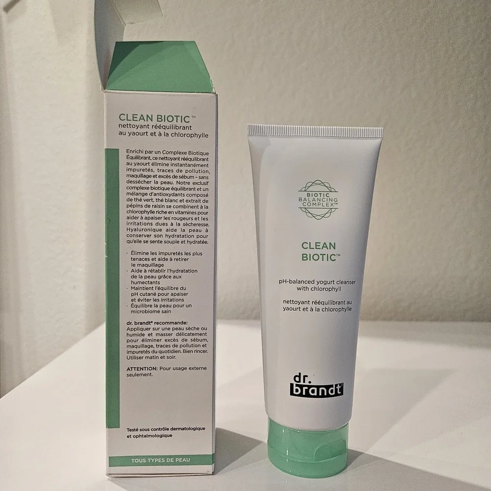 Dr. Brandt Clean Biotic pH-Balanced Yogurt Cleanser 3.5 oz